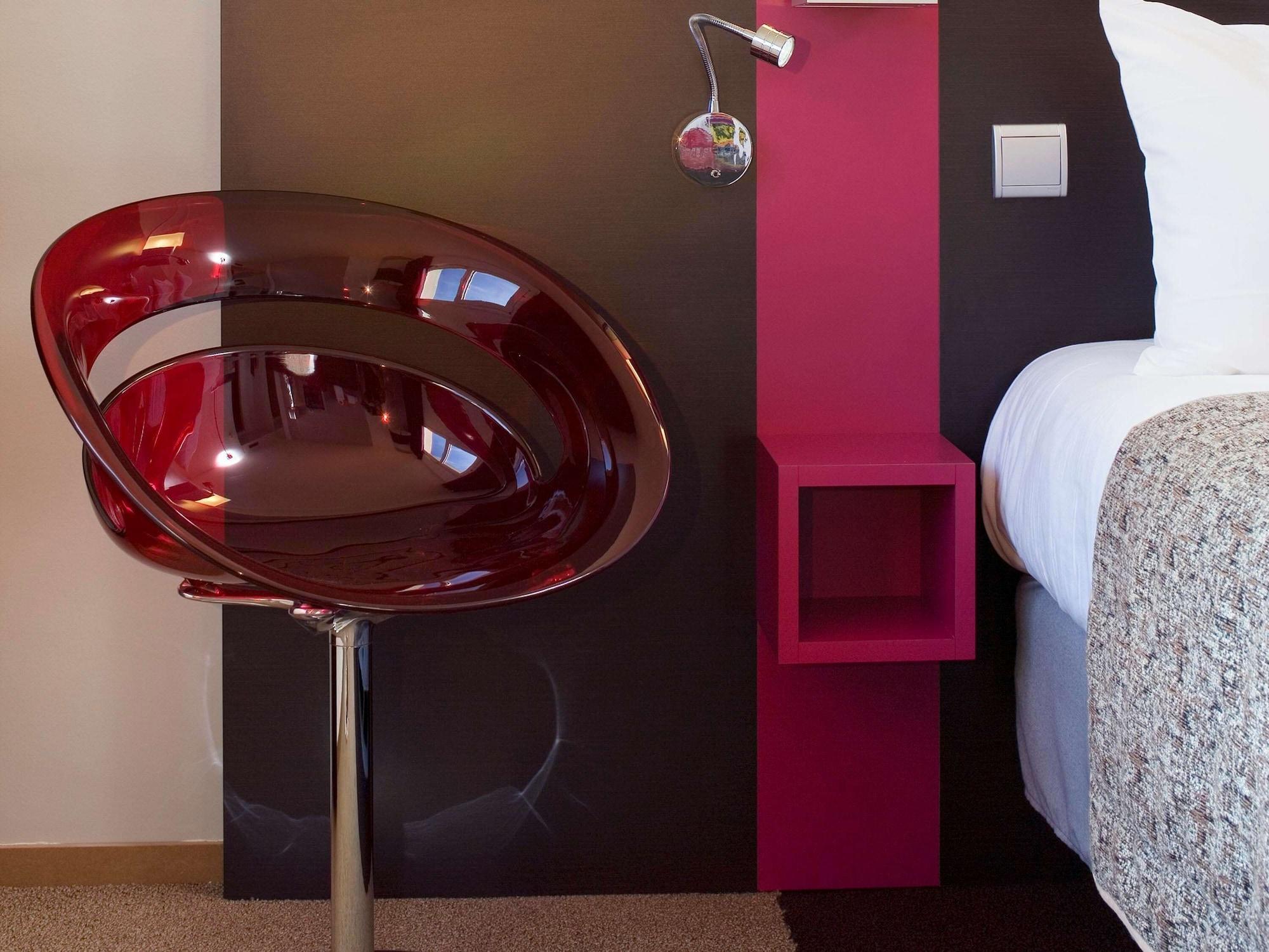 Hotel Mercure Annemasse Porte De Genève 4*